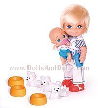 Barriguitas pap� y beb� dando de comer a las mascotas